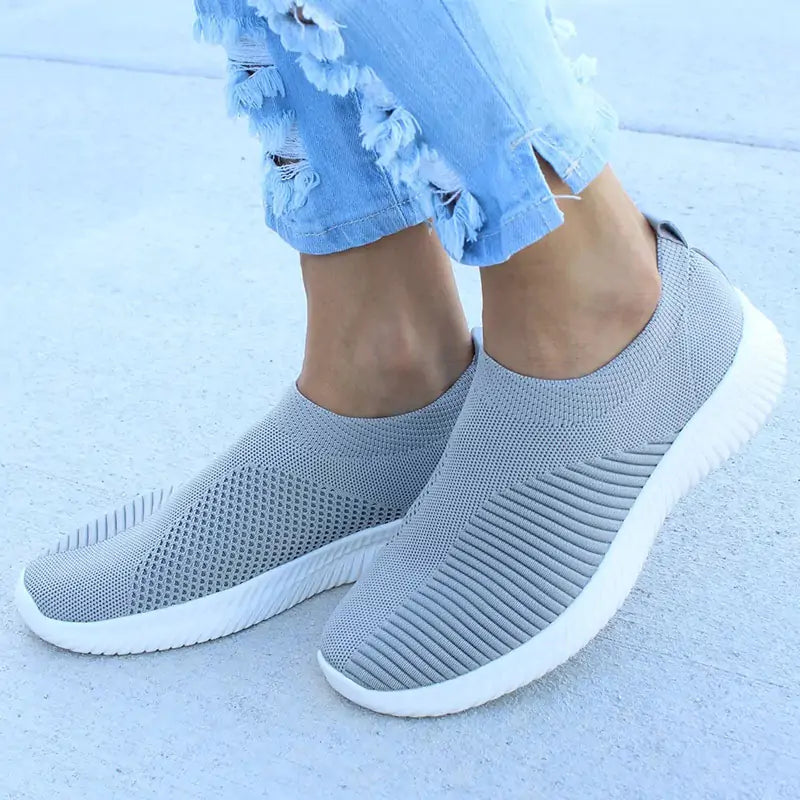 Chic & Comfortable Women’s Sneakers