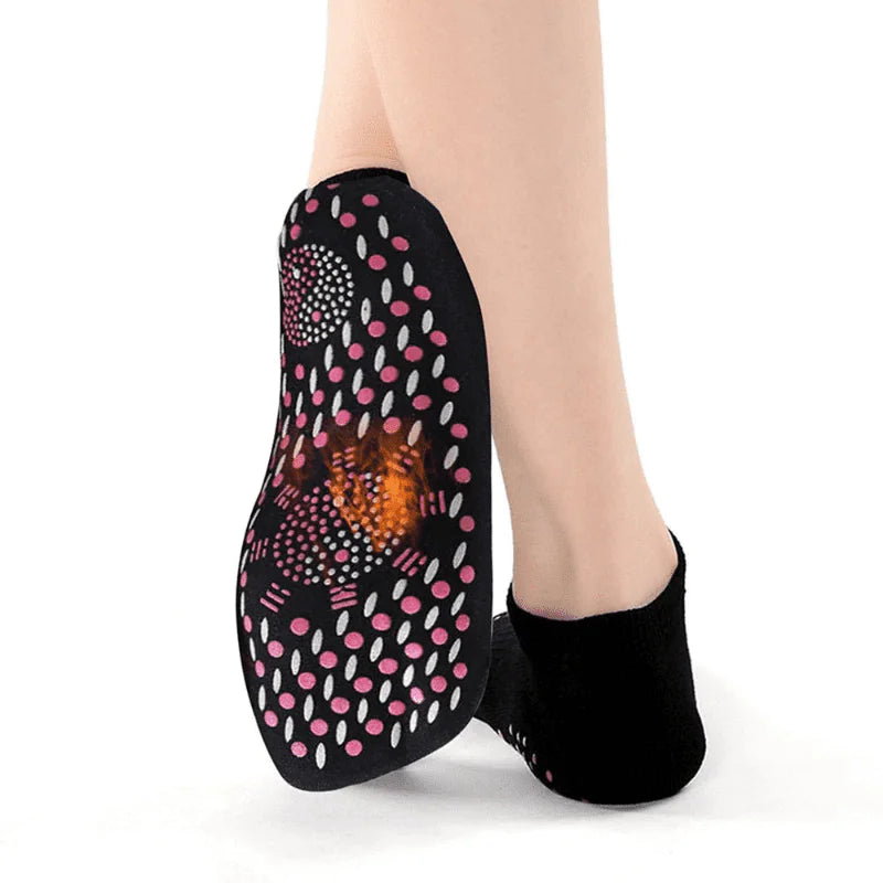 Self-Heating Magnetic Socks