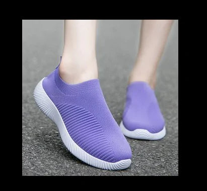 Chic & Comfortable Women’s Sneakers