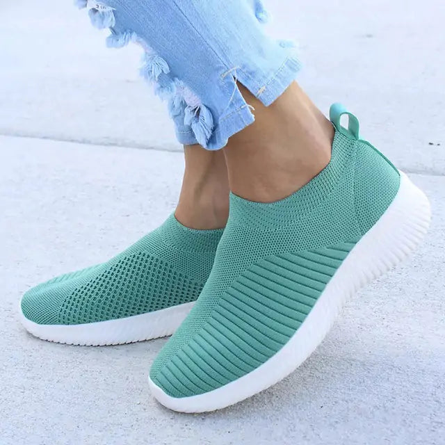 Chic & Comfortable Women’s Sneakers