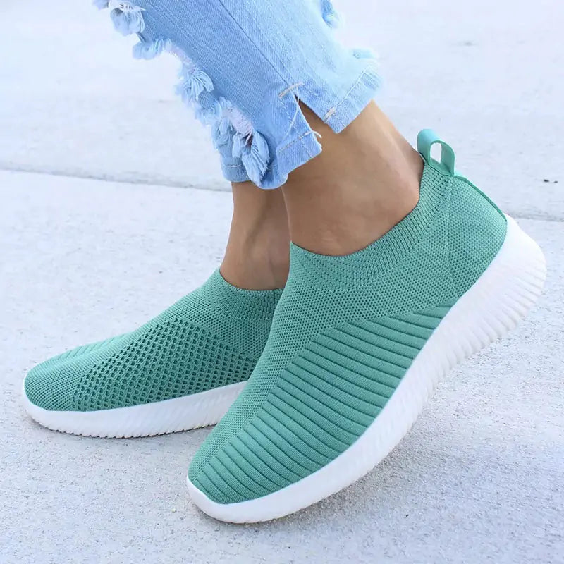 Chic & Comfortable Women’s Sneakers