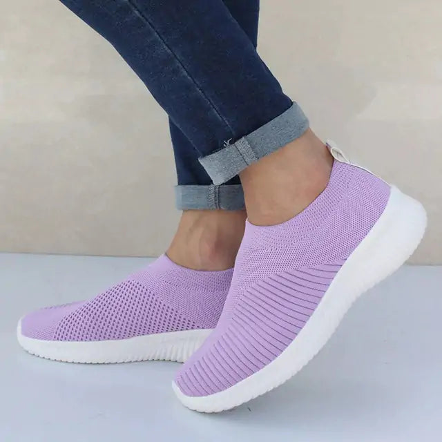 Chic & Comfortable Women’s Sneakers